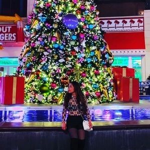 Meet your Posher, Beatriz